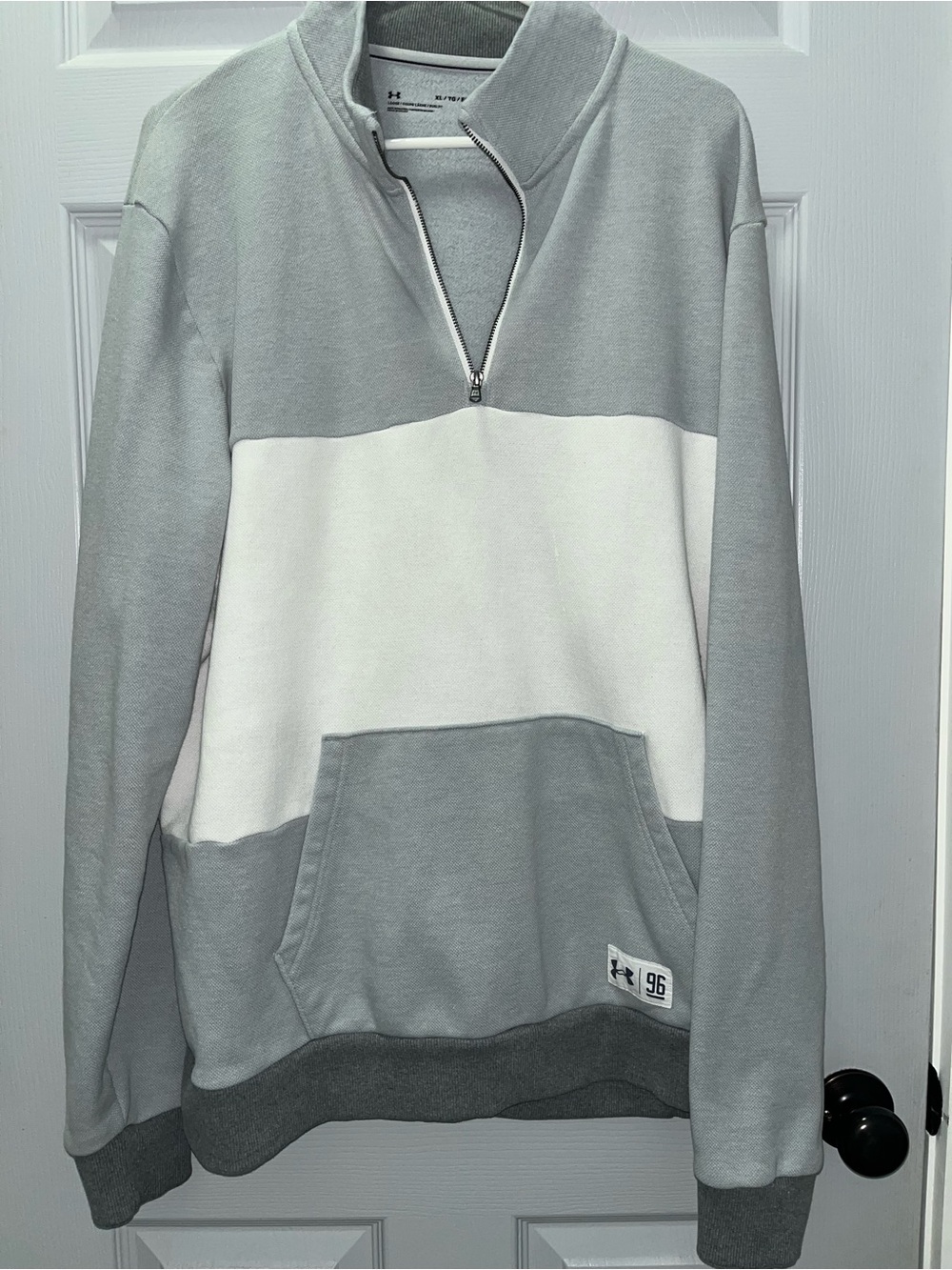 Under Armour Men’s Light Gray and White Quarter-Zip Fleece Pullover